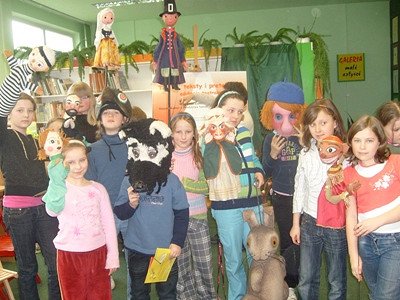 Od pomysłu do spektaklu - warsztaty teatralne w Krośnieńskiej Bibliotece - zdjęcie w treści nr 1