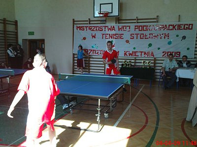 Podopieczny SOSW w Krośnie Mistrzem Województwa w tenisie stołowym - zdjęcie w treści