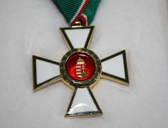 293311104.jpg