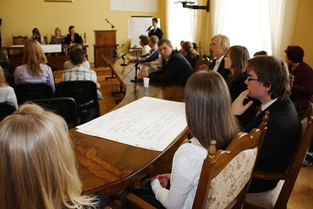 Młodzi chcą decydować o sprawach miasta - zdjęcie w treści 