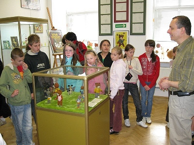 Teatr od kulis - uczniowie krośnieńskich szkół w Teatrze „Maska” - zdjęcie w treści nr 1