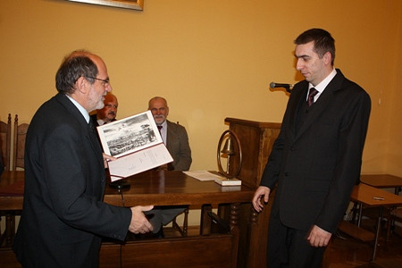 Rada i Prezydent z zaświadczeniami - zdjęcie w treści  nr 18