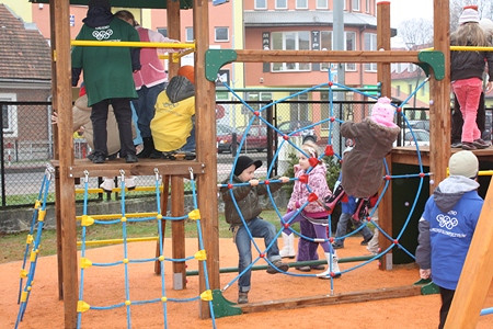 Kolejne radosne place zabaw w Krośnie - zdjęcie w treści  nr 3