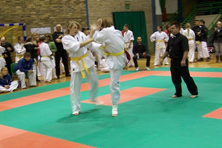 VII Puchar Polski Młodzików i Juniorów Młodszych w Legnicy - zdjęcie w treści 
