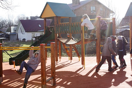Kolejne radosne place zabaw w Krośnie - zdjęcie w treści  nr 2