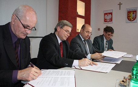 Krosno stawia na młodych piłkarzy - zdjęcie w treści 
