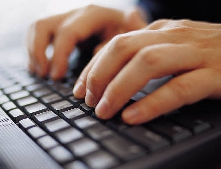 Komputery dla niepełnosprawnych i rodzin zastępczych - zdjęcie w treści 