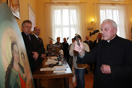 Patronka Miasta króluje Radnym - zdjęcie w treści 