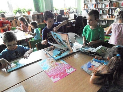 Lato w Krośnieńskiej Bibliotece - zdjęcie w treści 