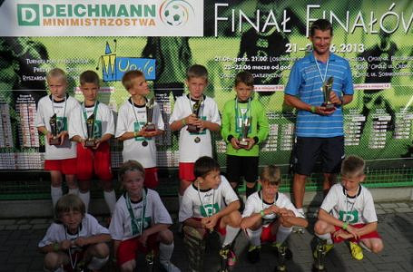 Ogromny sukces młodych piłkarzy Beniaminka w Mini Mistrzostwach Świata Deichmann 2013 - zdjęcie w treści  nr 5