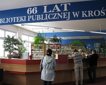 Wakacje z książką! Krośnieńska Biblioteka Publiczna zaprasza…. - zdjęcie w treści  nr 2