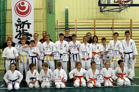 Zawodnicy KS BUDO walczyli w  III Turnieju Podkarpackiej Ligii Dzieci i Młodzieży Karate Shinkyokushin - zdjęcie w treści 