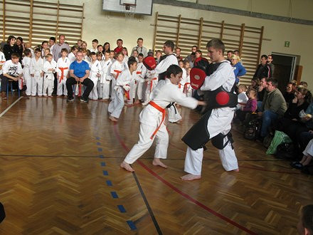 V Mikołajkowe Mistrzostwa Krośnieńskiego Klubu Kyokushin Karate - zdjęcie w treści  nr 2