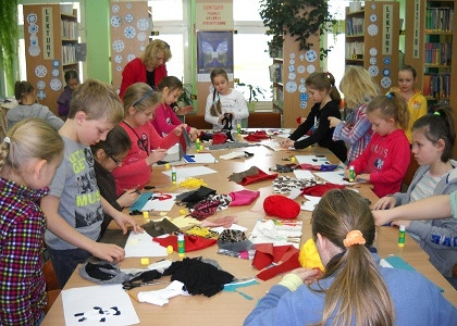 Ferie nie muszą być nudne…  Krośnieńska Biblioteka Publiczna dzieciom - zdjęcie w treści  nr 3