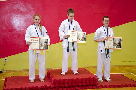 Krośnieński Klub Kyokushin Karate na podwójnych mistrzostwach w Sanoku - zdjęcie w treści  nr 3