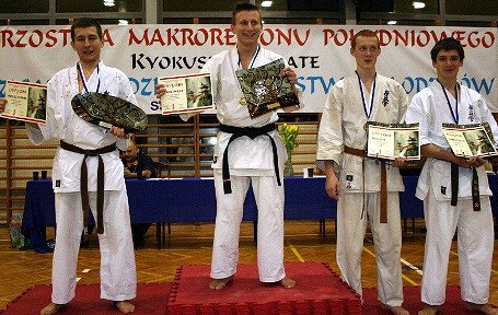 W Sanoku rozegrano podwójne Mistrzostwa w Karate Kyokushin - zdjęcie w treści  nr 1