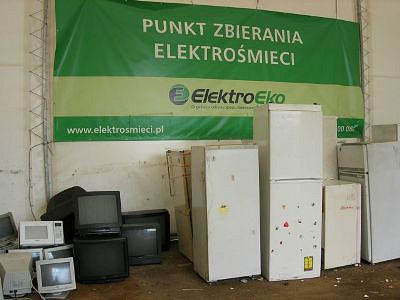 Zanieś elektrośmieci do punktu zbierania w lipcu! - zdjęcie w treści 