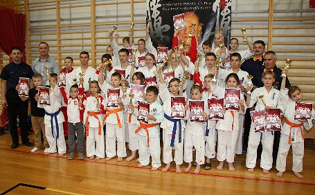 Kolejne sukcesy zawodników Krośnieńskiego Klubu Kyokushin Karate - zdjęcie w treści 