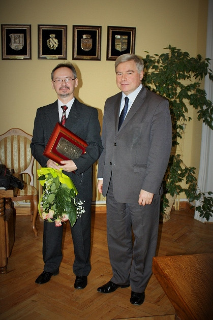 Grzegorz Depczyński  Honorowym Profesorem Oświaty - zdjęcie w treści 