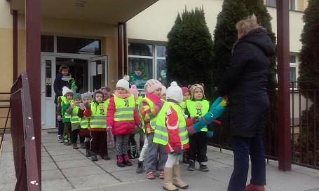 Mikołajkowe prezenty dla krośnieńskich przedszkoli - zdjęcie w treści 