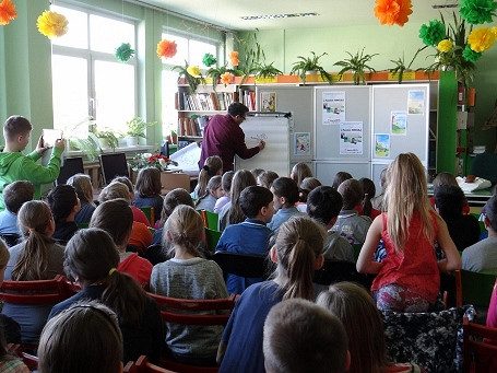  Wpisy i wrysy Pawła Wakuły spotkanie autorskie w KBP - zdjęcie w treści  nr 2