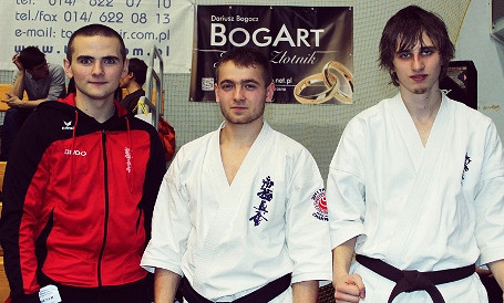 Turniej Kwalifikacyjny do Mistrzostw Europy Karate juniorów i seniorów - zdjęcie w treści 