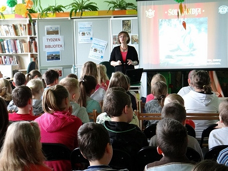  Zaproszenie do krainy baśni… spotkanie z Beatą Kołodziej - zdjęcie w treści  nr 2