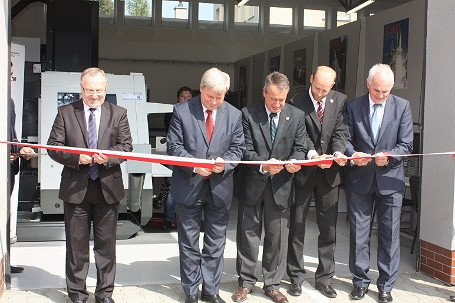 Centrum Edukacji Technicznej Haas w Krośnieńskim „Mechaniku” - zdjęcie w treści  nr 1