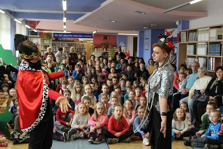 Ferie z książką i dobrą zabawą w Krośnieńskiej Bibliotece Publicznej - zdjęcie w treści  nr 3