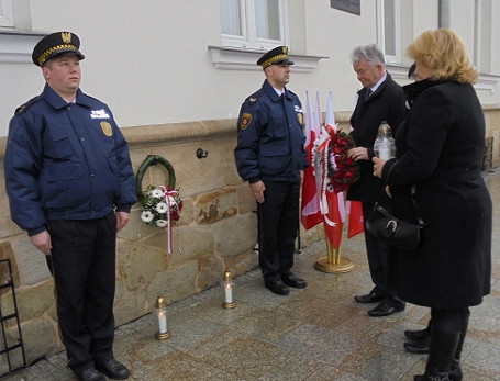 W szóstą rocznicę katastrofy smoleńskiej - zdjęcie w treści  nr 1