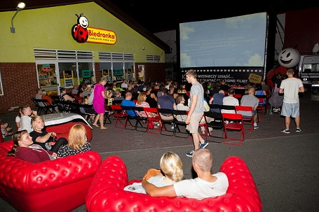 Iluzja w Krośnie czyli Kino z Biedronką - zdjęcie w treści 