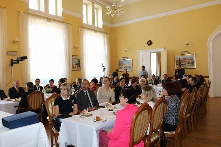 Nagrody z okazji Dnia Edukacji Narodowej - zdjęcie w treści  nr 2