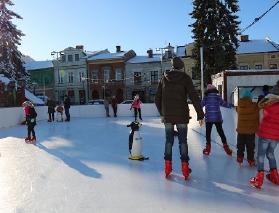 Ślizgawka na krośnieńskim rynku
