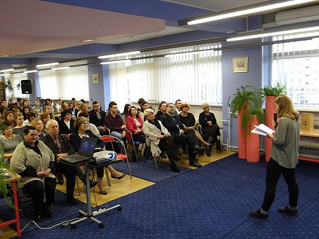 Urok stawiania pierwszych kroków... finał XVIII edycji Krośnieńskiego Konkursu Literackiego - zdjęcie w treści  nr 2