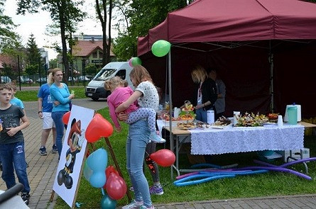 Piknik rodzinny z okazji Dnia Rodzicielstwa Zastępczego - zdjęcie w treści  nr 5