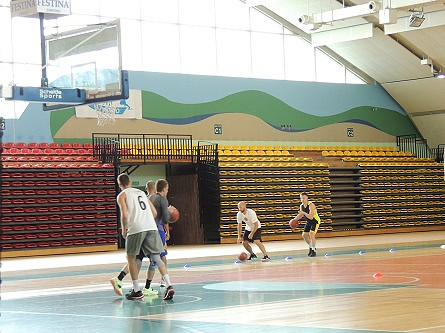 Koszykarze Miasta Szkła Krosno rozpoczęli przygotowania do sezonu ligowego - zdjęcie w treści  nr 1