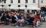 Narodowe Czytanie na krośnieńskim rynku.