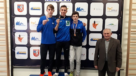 Krośnieńscy Juniorzy na podium - zdjęcie w treści  nr 1