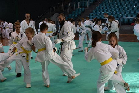 14 pucharów na Turnieju w Zamościu, niedzielny trening z Mistrzem Świata - zdjęcie w treści  nr 1