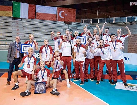Reprezentacja Polski Juniorów młodszych w piłce siatkowej