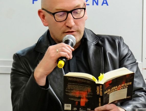 Robert Małecki w Krośnieńskiej Bibliotece Publicznej