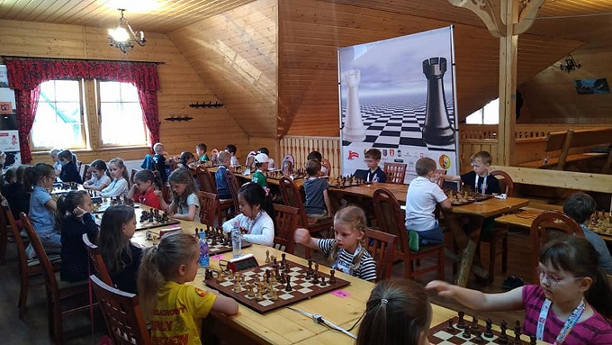 Maksymilian Wojtuń wicemistrzem Polski dzieci do lat 7 w szachach - zdjęcie w treści  nr 1