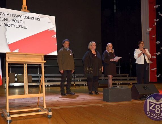 Uczestnicy Konkursu pieśni i piosenek patriotycznych