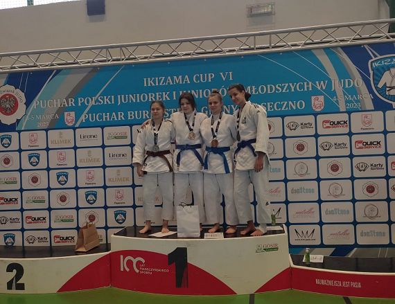 Krośnieńskie judoczki na zawodach w Piasecznie