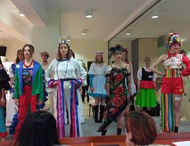 Zespół Szkół Ponadpodstawowych Nr 1 im. Jana Szczepanika w Krośnie w finale Ogólnopolskiego Konkursu Szkół Mody „Sztuka Przeobrażeń”