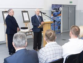 Uroczystość wręczenia tytułu Samochodowej Szkoły Roku krośnieńskiemu Mechanikowi (15).jpg