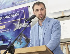 Uroczystość wręczenia tytułu Samochodowej Szkoły Roku krośnieńskiemu Mechanikowi (8).jpg