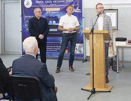 Uroczystość wręczenia tytułu Samochodowej Szkoły Roku krośnieńskiemu Mechanikowi (11).jpg