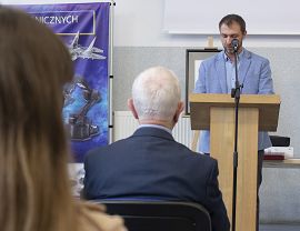 Uroczystość wręczenia tytułu Samochodowej Szkoły Roku krośnieńskiemu Mechanikowi (9).jpg