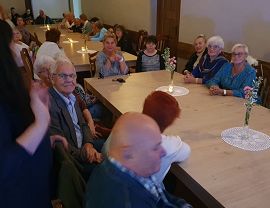 Potańcówka dla seniora 03.jpg